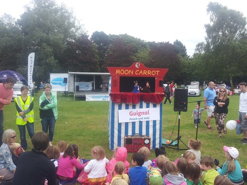 Guignol Puppet Show at an outdoor event